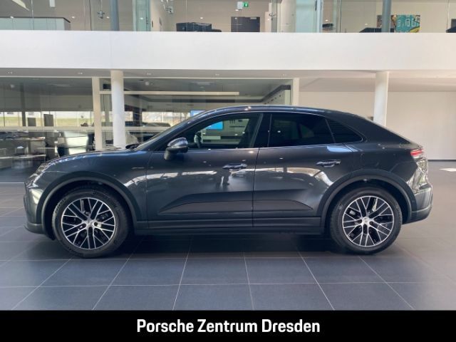 Porsche Macan - Samsaru's Car Outlet