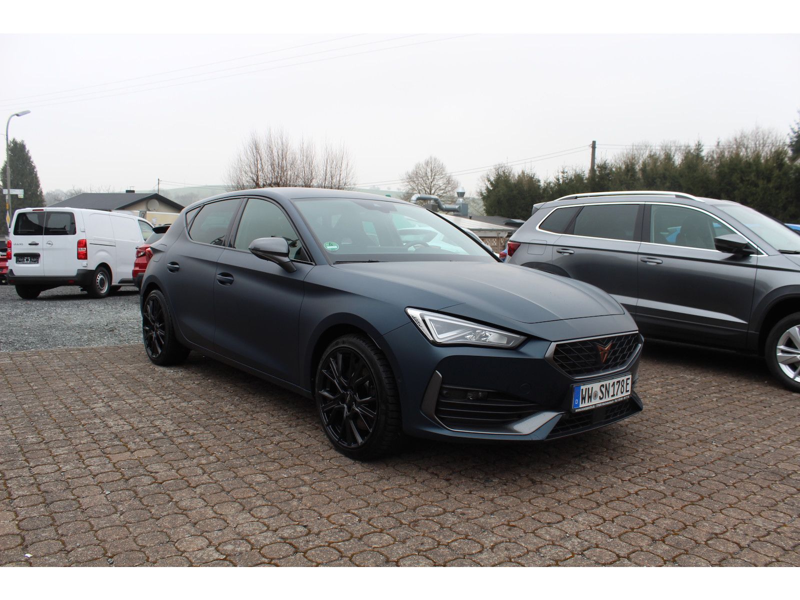 Cupra Leon VZ e-Hybrid - Samsaru's Car Outlet