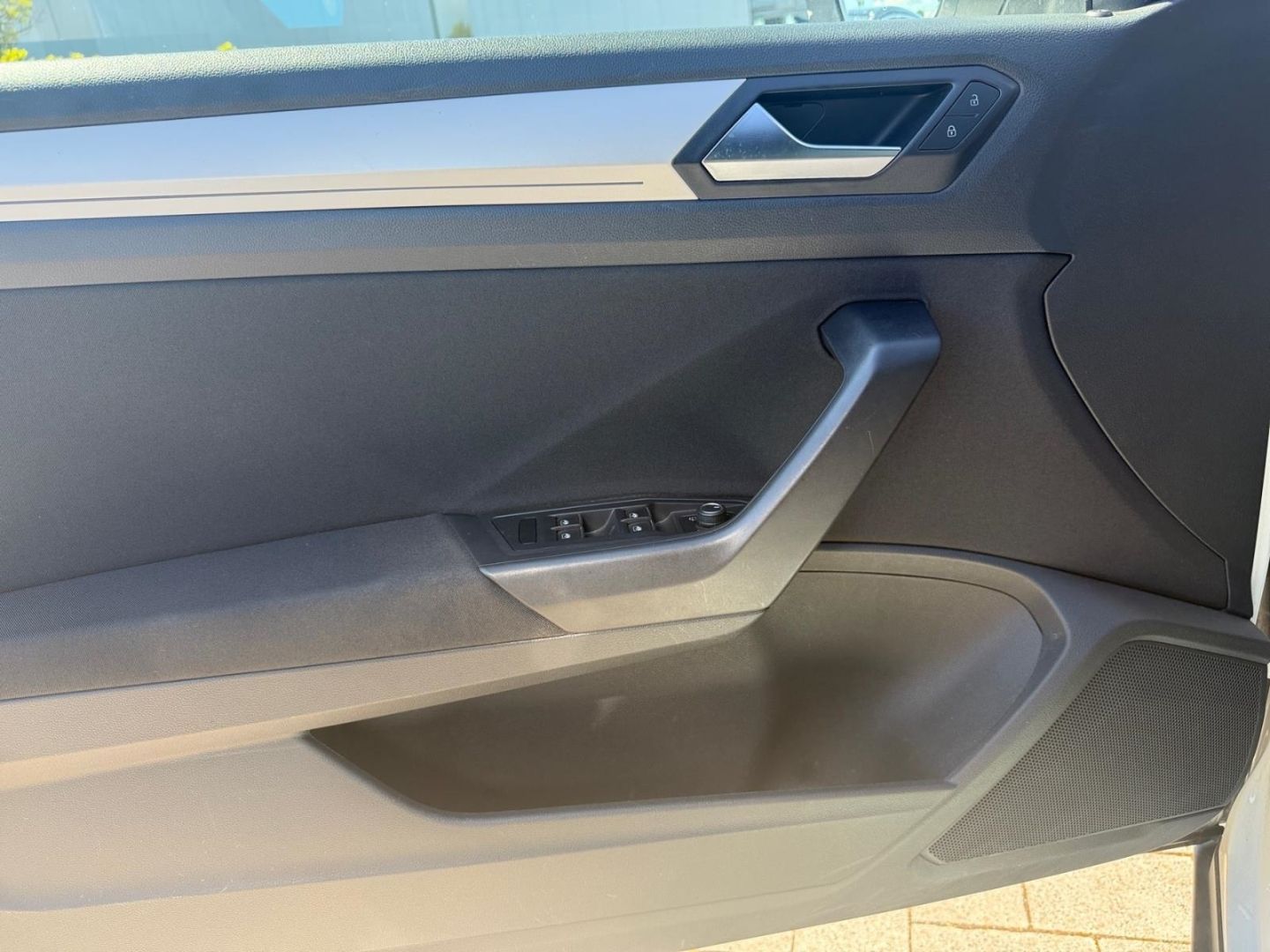 Volkswagen T-Roc Style 1.5 TSI - Samsaru's Car Outlet