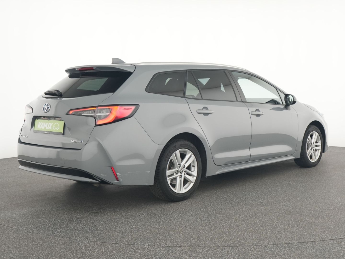 Toyota Corolla 1.8Hybrid Kombi - Samsaru's Car Outlet