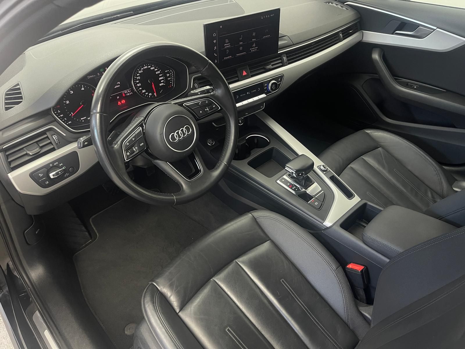 Audi A4 2.0 TDI 35 TDI ADVANCED - Samsaru's Car Outlet