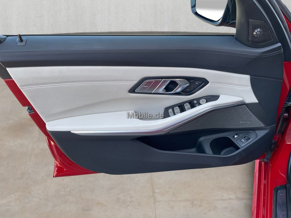 BMW 330e xDrive Sport Line - Samsaru's Car Outlet