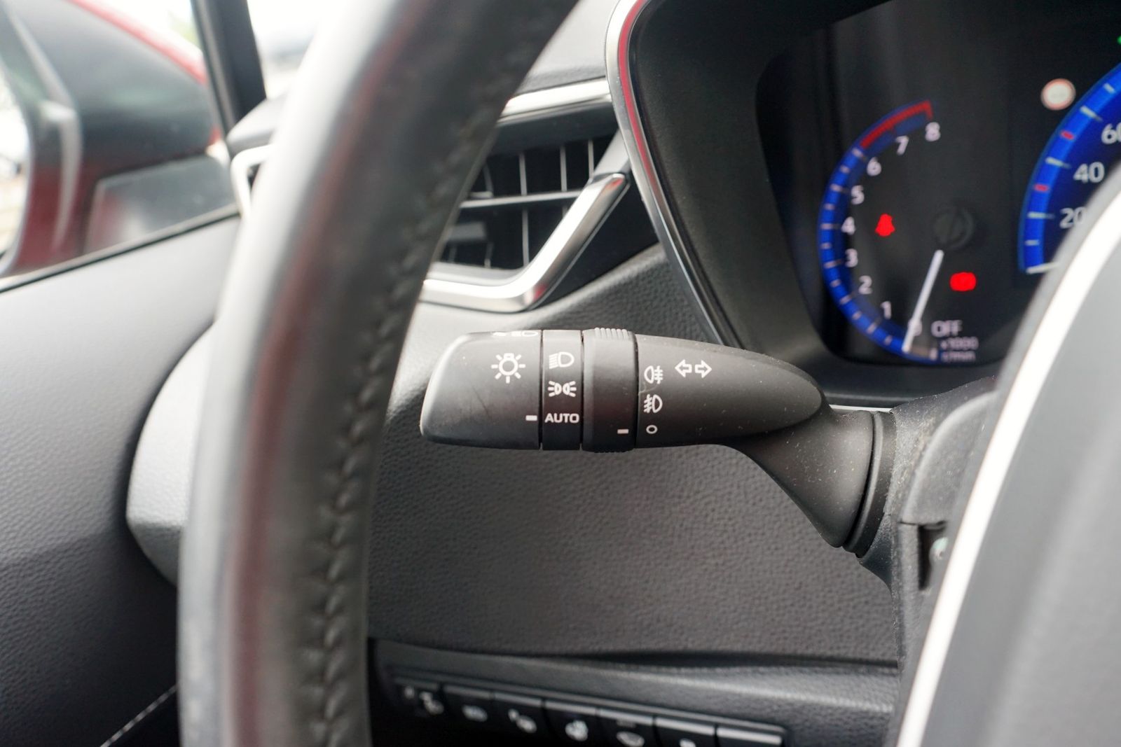 Toyota Corolla 2.0 Hybrid Business Edition - Samsaru's Car Outlet
