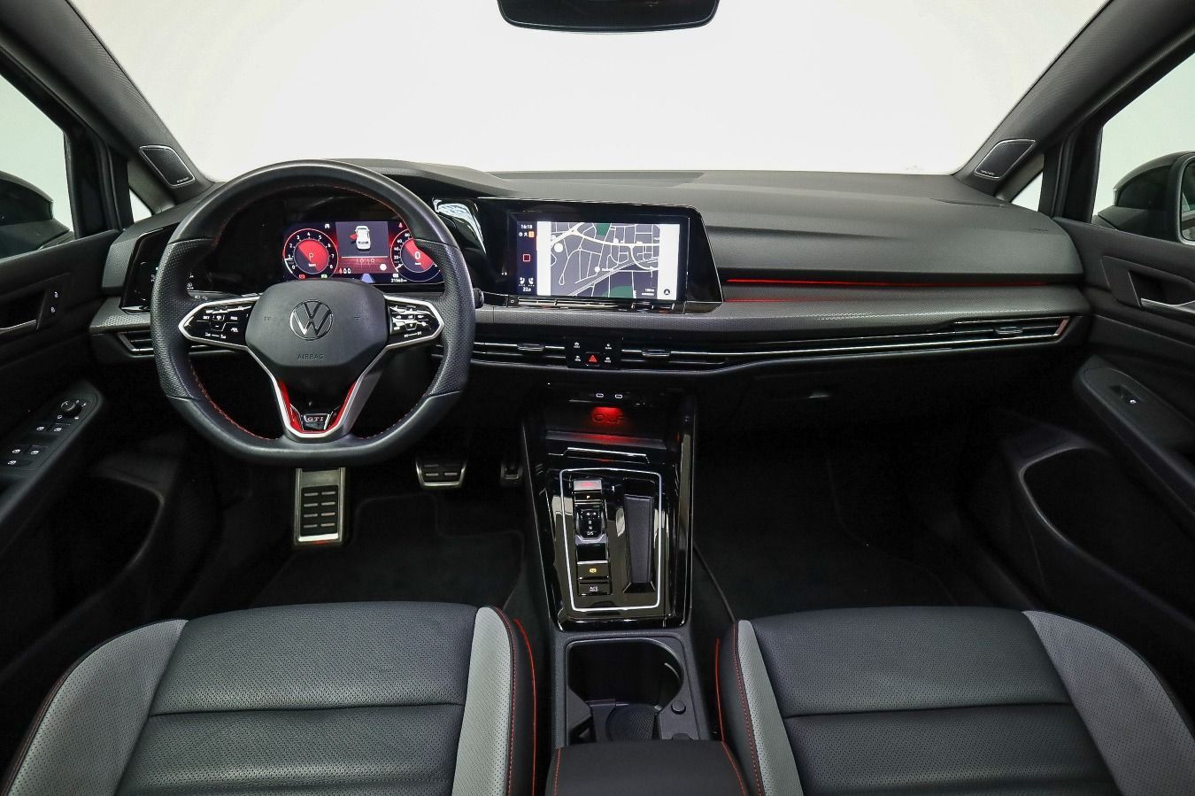 Volkswagen Golf VIII 2.0 TSI DSG GTI CLUBSPORT*BLACK-STYLE*