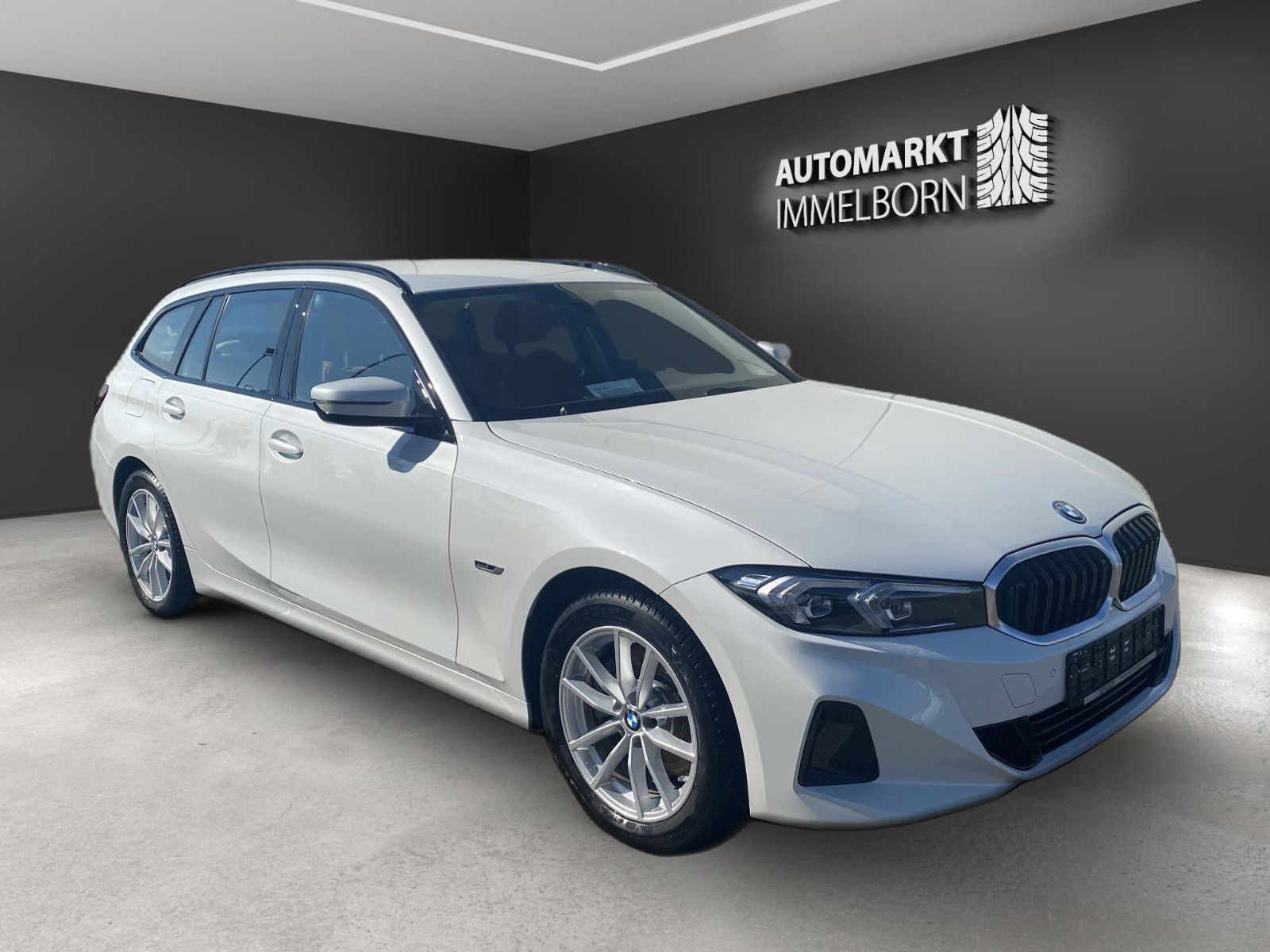 BMW 330 e - Samsaru's Car Outlet