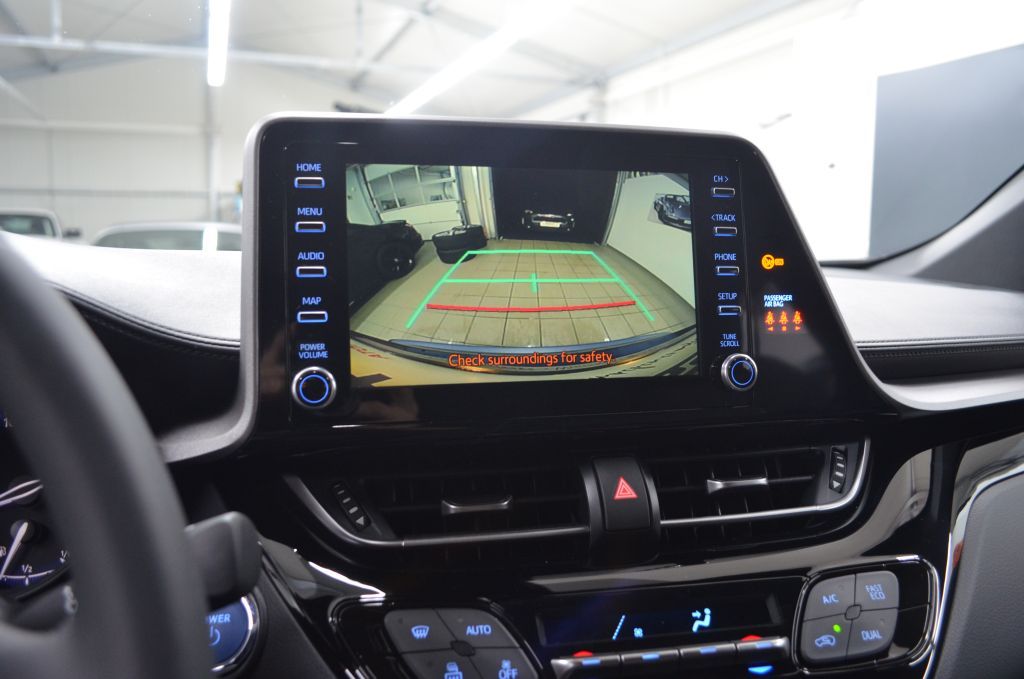 Toyota C-HR 1.8 Hybrid Flow+ - Samsaru's Car Outlet