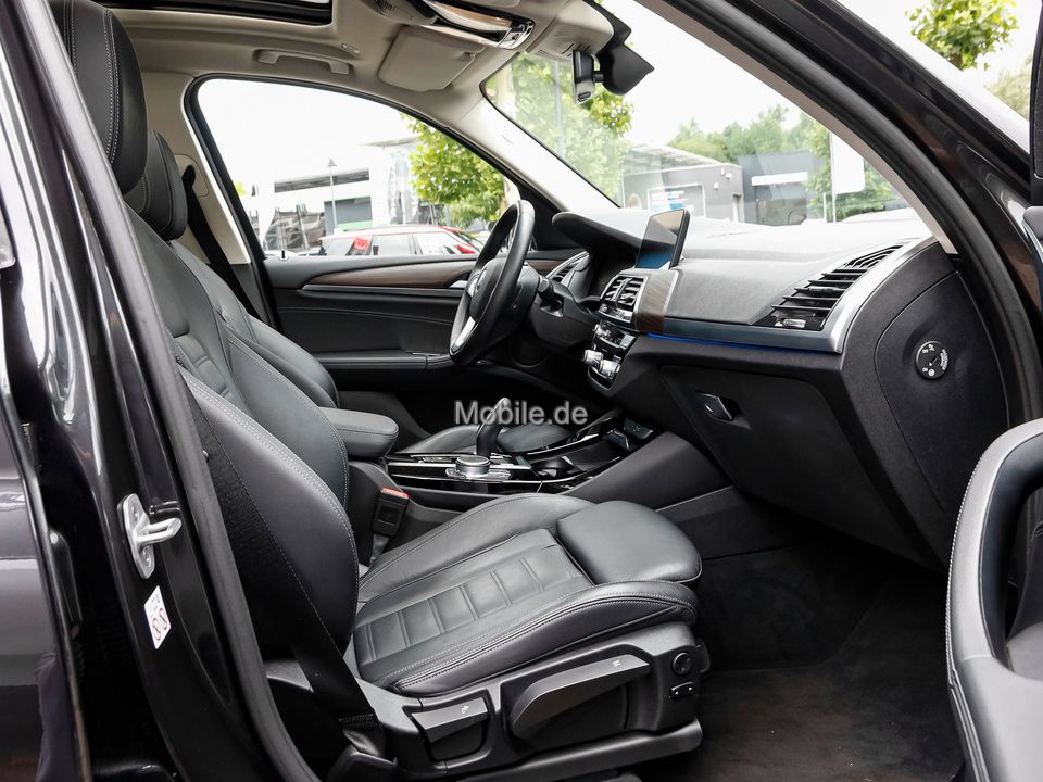 BMW X3 xDrive30e ADVANTAGE - Samsaru's Car Outlet
