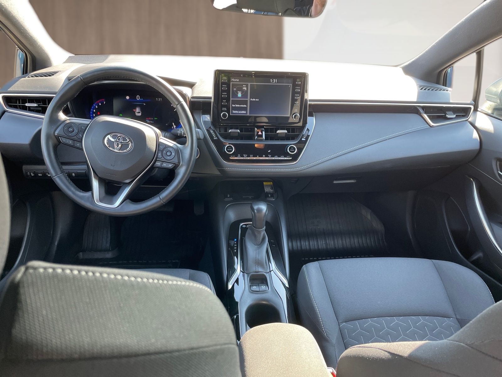 Toyota Corolla Touring Sports Hybrid - Samsaru's Car Outlet
