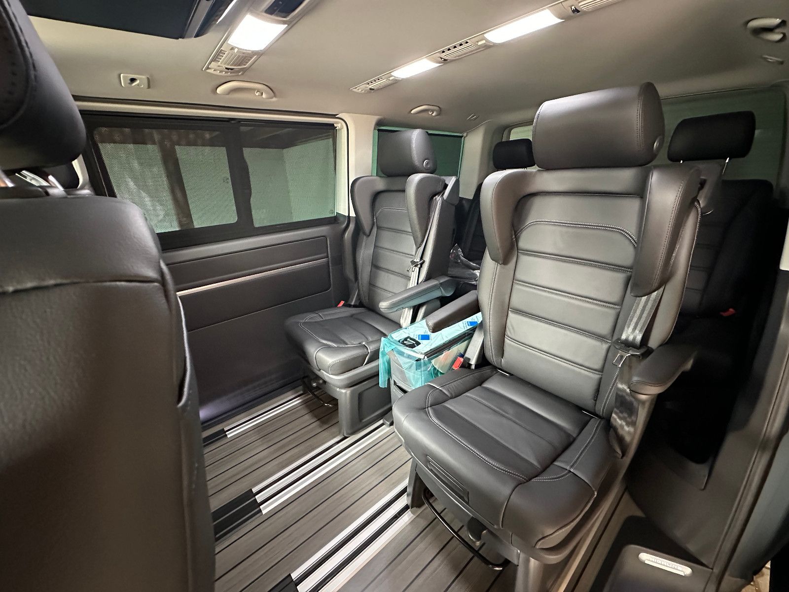 Volkswagen T6.1 Highline DSG 4MOTION - Samsaru's Car Outlet