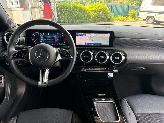 Mercedes-Benz CLA 180 Coupé Progressive Advanced - Samsaru's Car Outlet