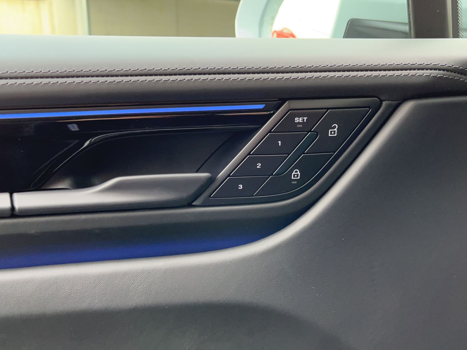 Porsche Macan 4 - Samsaru's Car Outlet