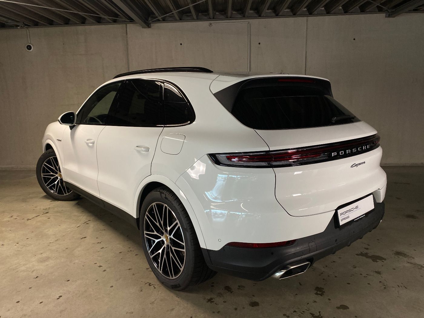 Porsche Cayenne E-Hybrid | Nachtsicht | InnoDrive |