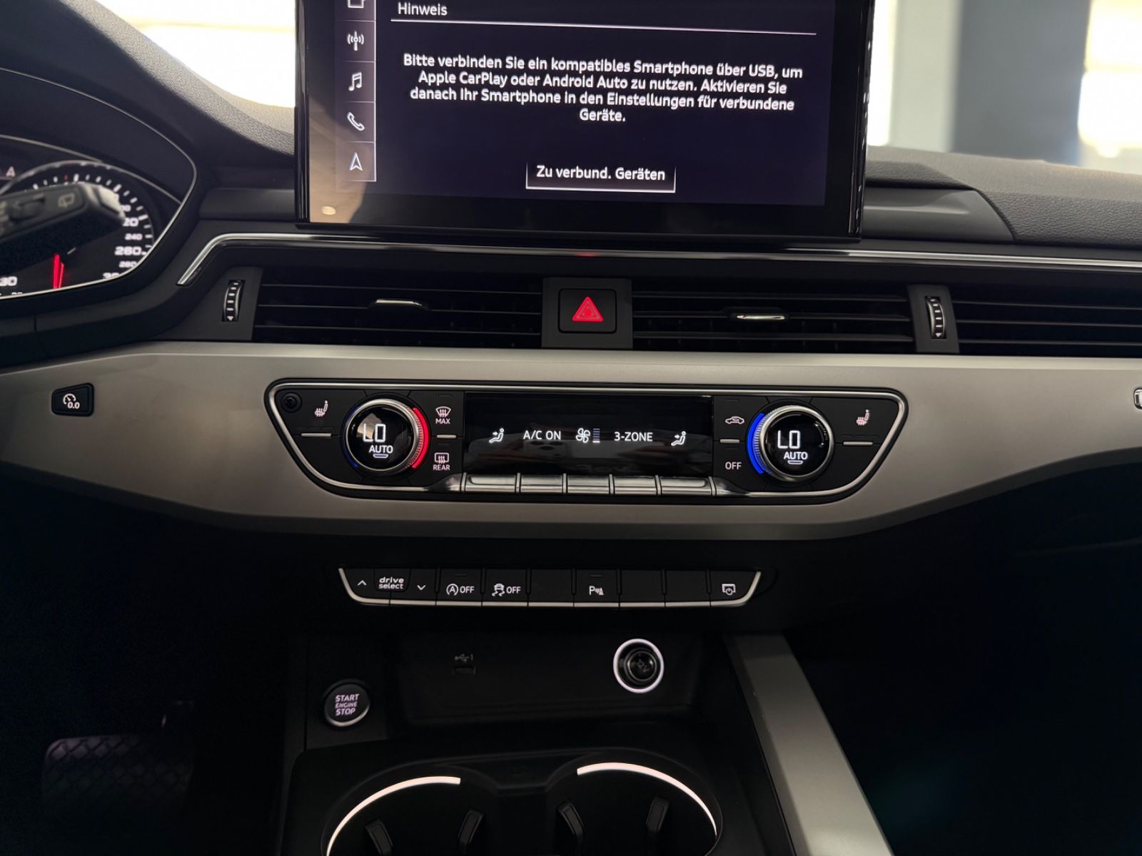 Audi A4 Avant 50 TDI quattro S line*PANO*ACC*CARPLAY*