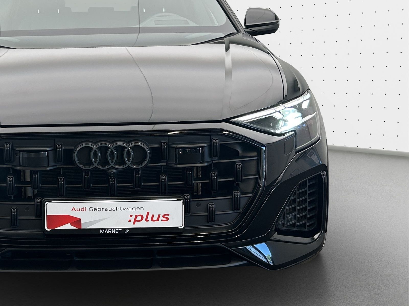Audi Q8 55 TFSI e quattro - Samsaru's Car Outlet