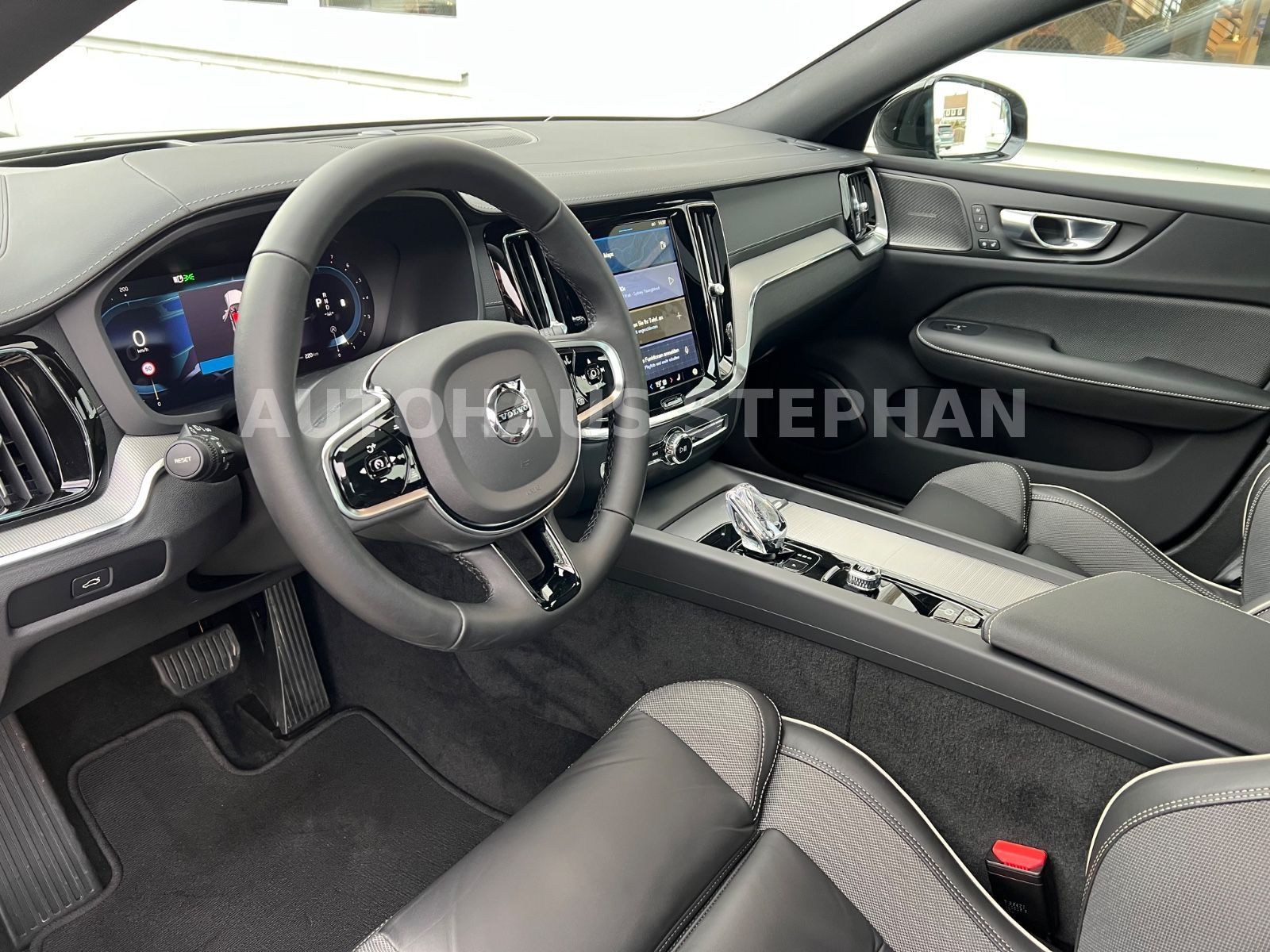 Volvo S60 B5 AWD Automatik Ultimate Dark AHK -38%