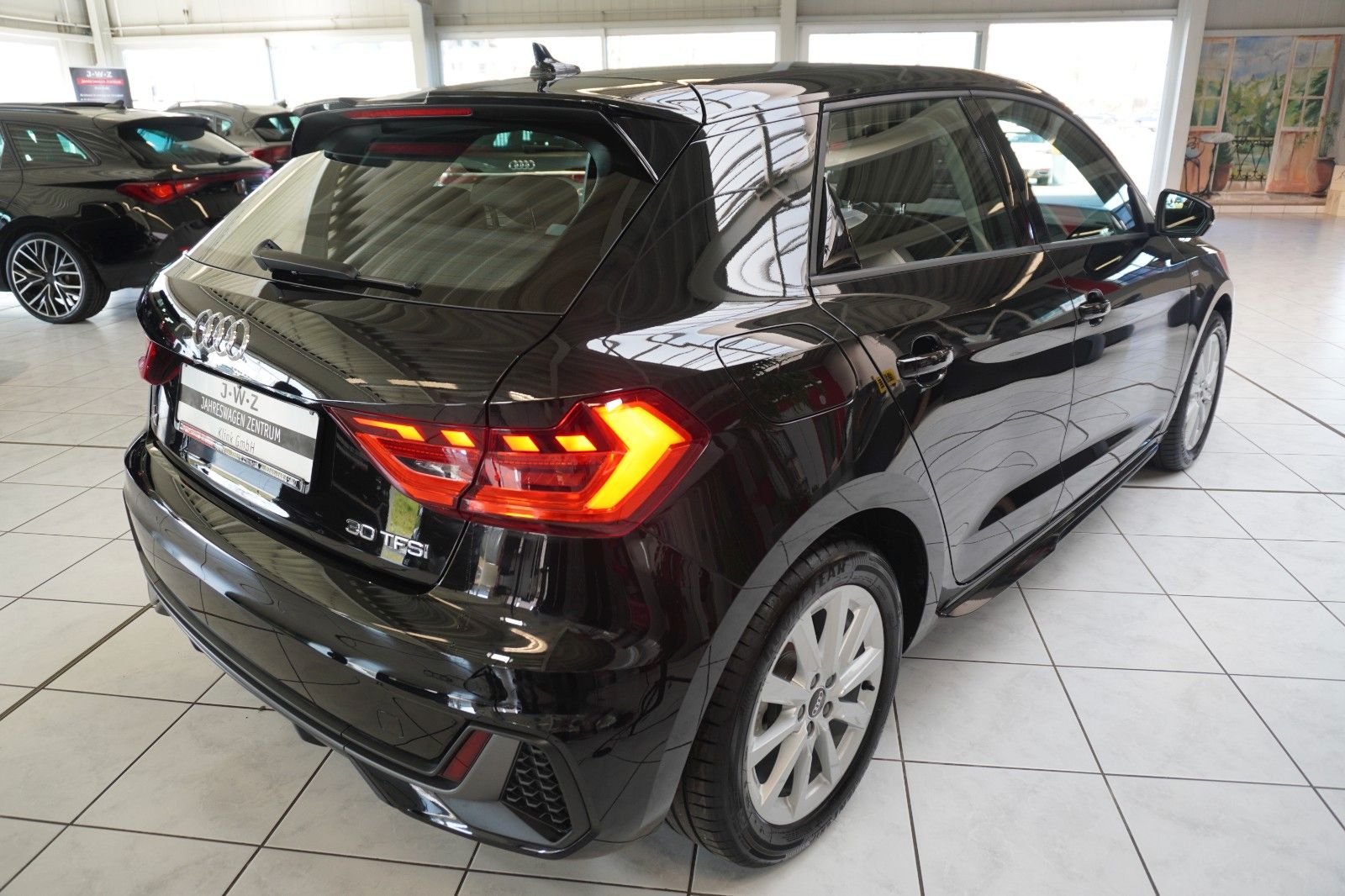 Audi A1 Sportback S-Line 30 TFSI S-Tronic - Samsaru's Car Outlet