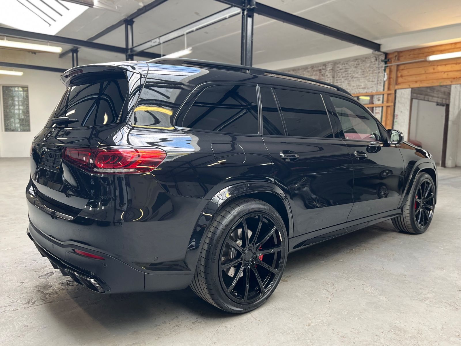 Mercedes-Benz GLS 63 AMG 4Matic+ *BRABUS 700* - Samsaru's Car Outlet