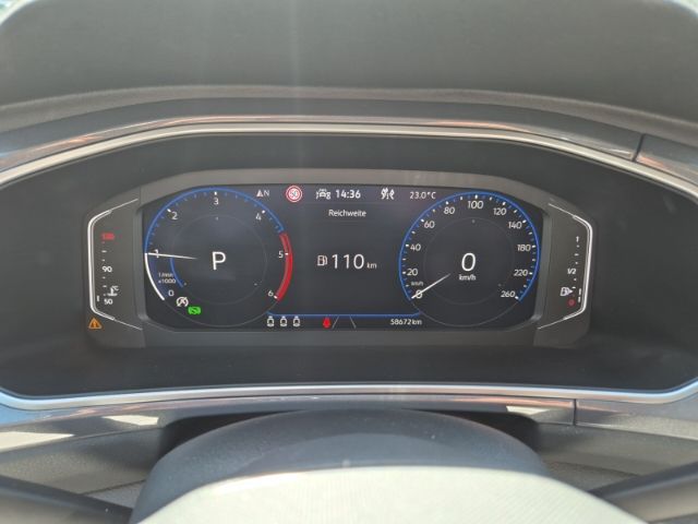 Volkswagen T-Roc 2.0 TDi DSG 4Motion Style - Samsaru's Car Outlet