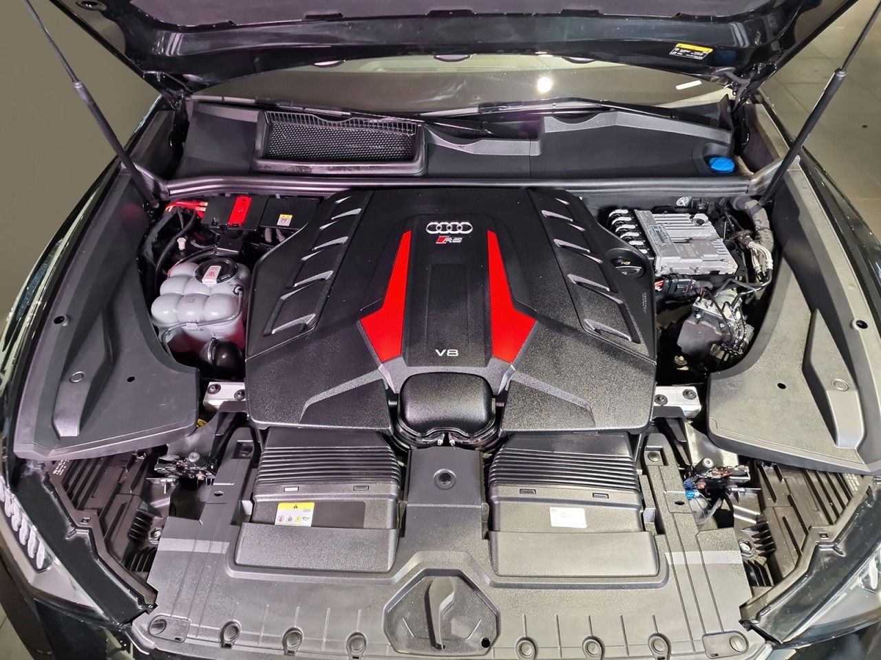 Audi RS Q8 TFSI quattro tiptronic AHK Keramik LED B&O