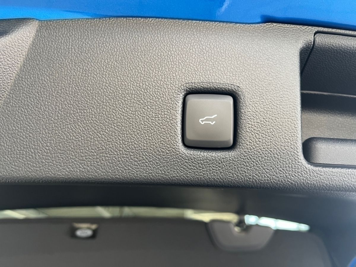 Ford Kuga PHEV ST-Line X - Samsaru's Car Outlet