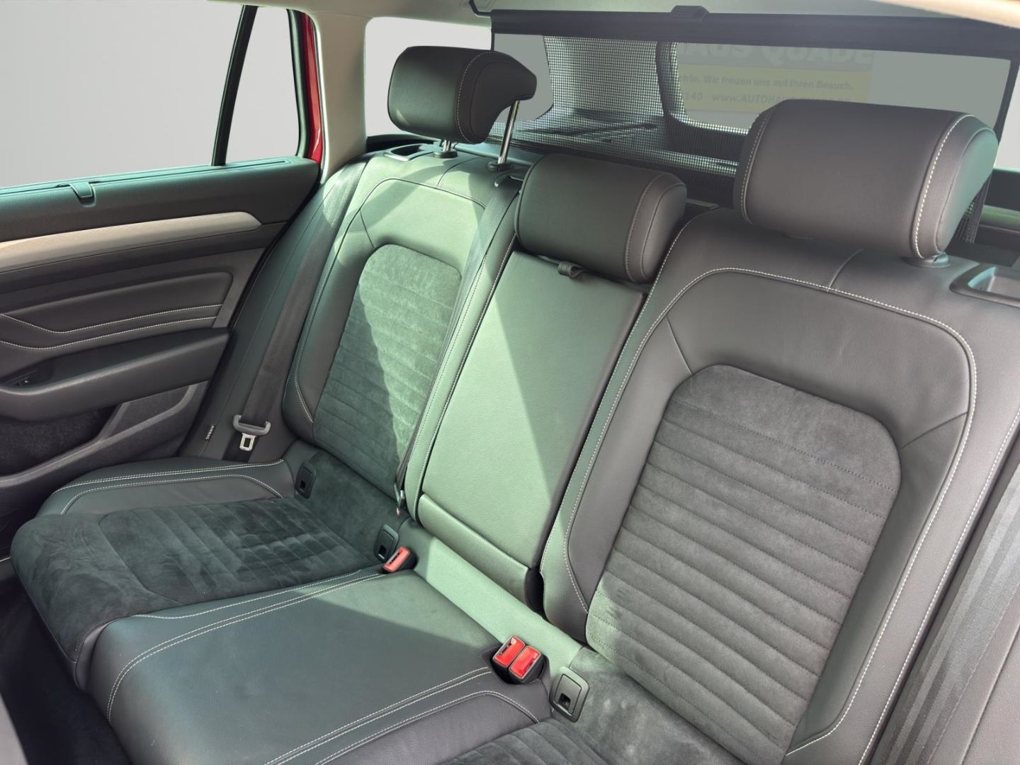 Volkswagen Passat Variant GTE 1.4 TSI Plug-In Hybrid - Samsaru's Car Outlet