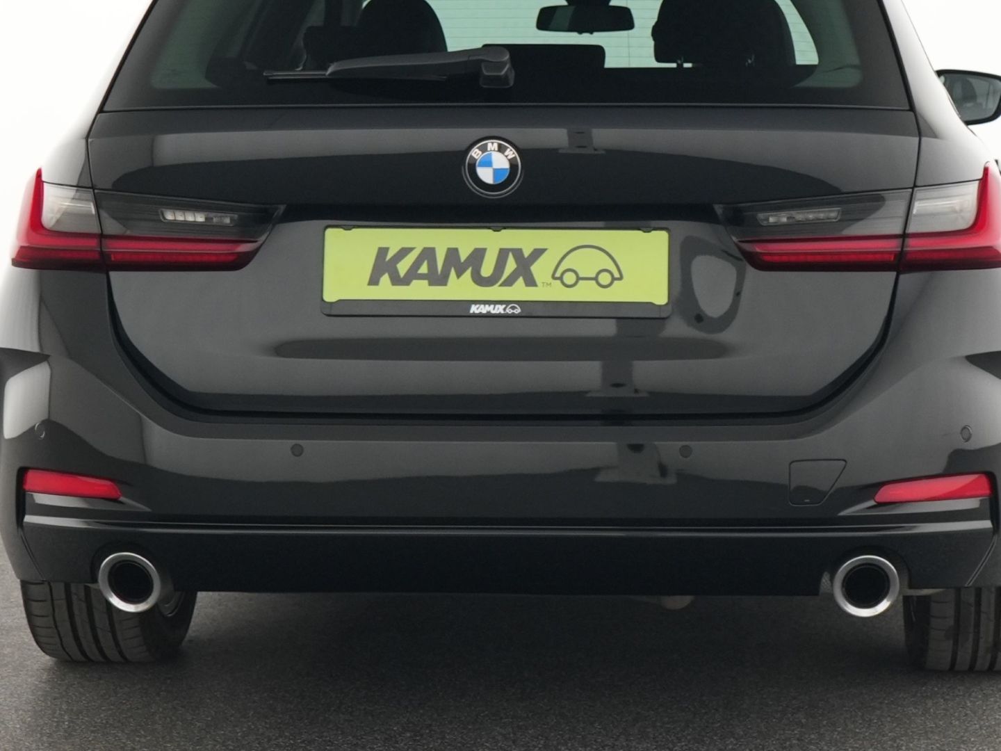 BMW 320 d Touring Steptronic - Samsaru's Car Outlet