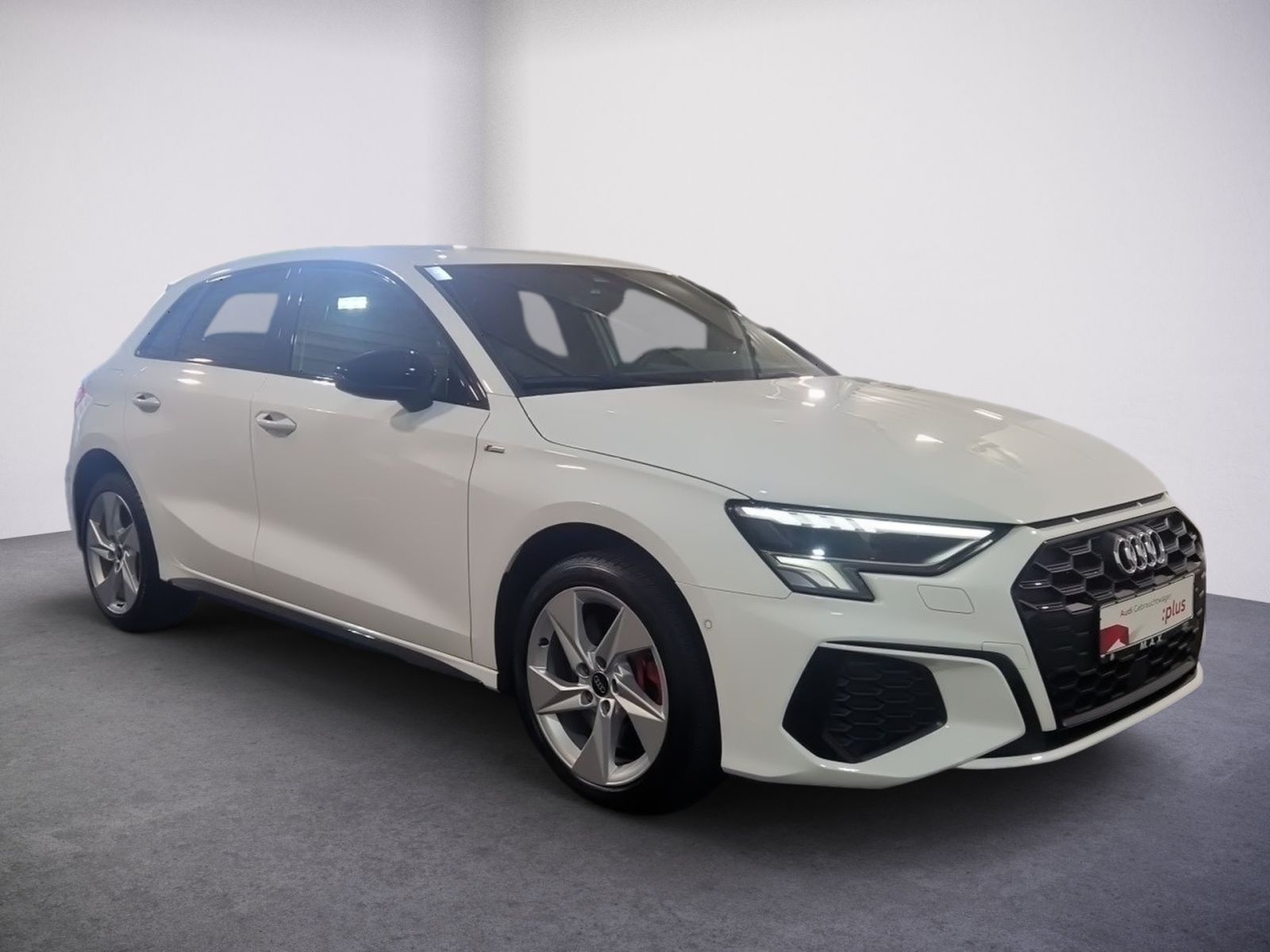 Audi A3 Sportback 45 TFSI e S LINE - Samsaru's Car Outlet