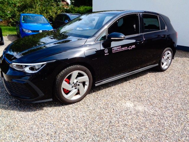 Volkswagen Golf VIII GTE eHybrid - Samsaru's Car Outlet