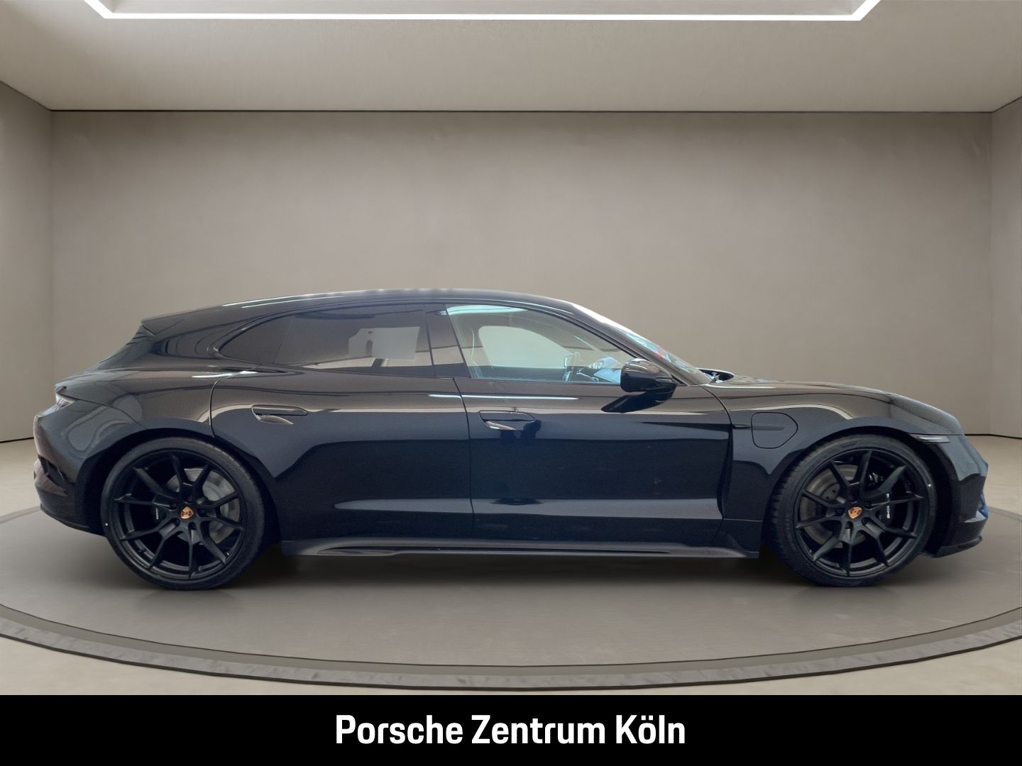 Porsche Taycan GTS Sport Turismo HA-Lenkung InnoDrive