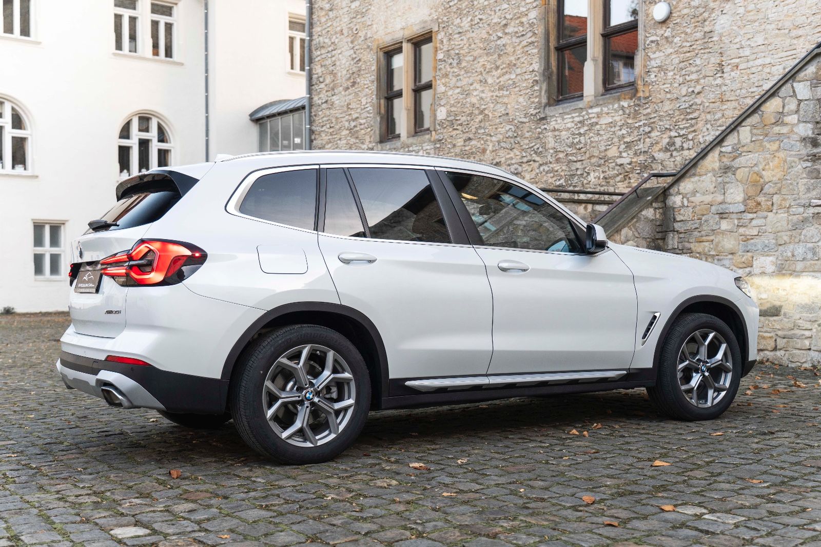 BMW X3 xDrive30i HUD LED HIFI KAM NAV PANO SITZH