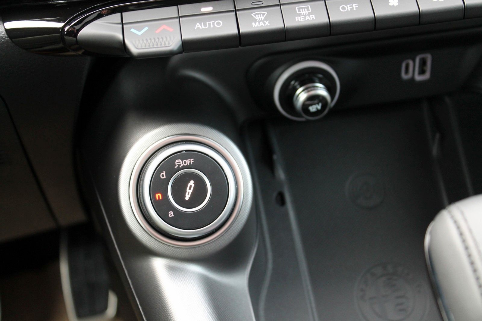 Alfa Romeo Tonale Veloce 1.5 LED,ACC,Navi,Pano,Sound,20''