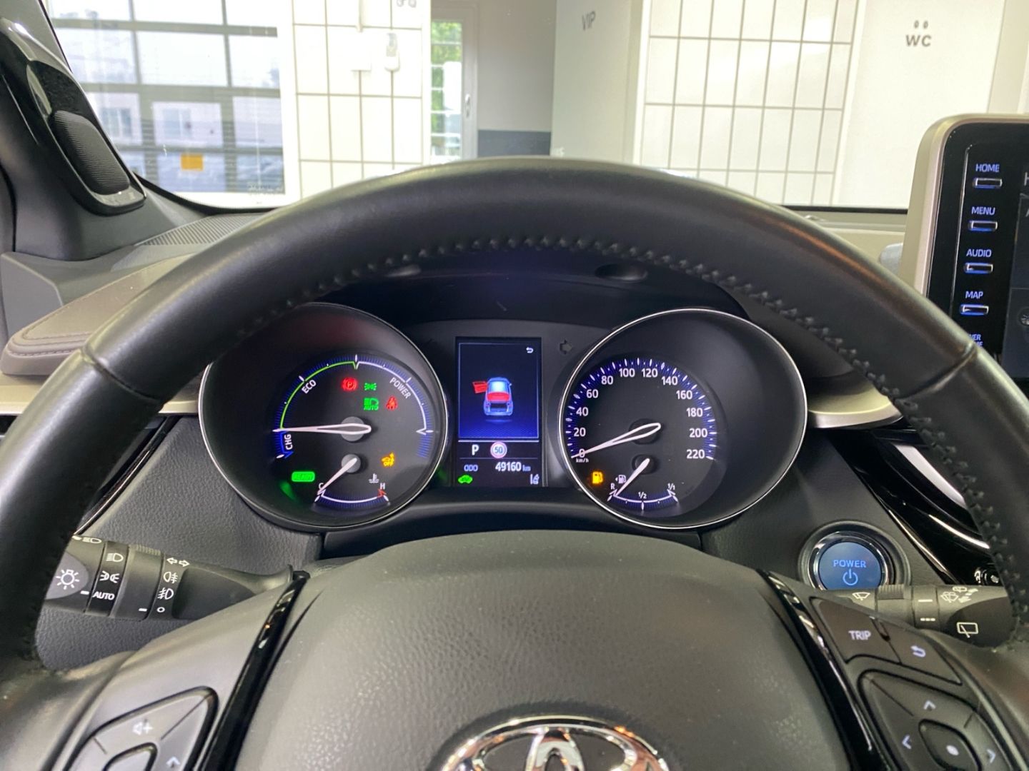 Toyota C-HR 2.0 Hybrid Lounge - Samsaru's Car Outlet