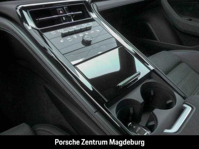 Porsche Panamera GTS*PANO*BOSE*HD-MATRIX*INNO*HEAD-UP*