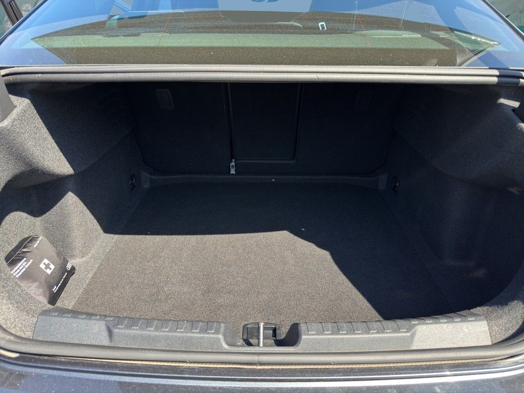 Audi A3 Lim. 35 TFSI S-Line *B&O*MATRIX-LED*CARBON*NA