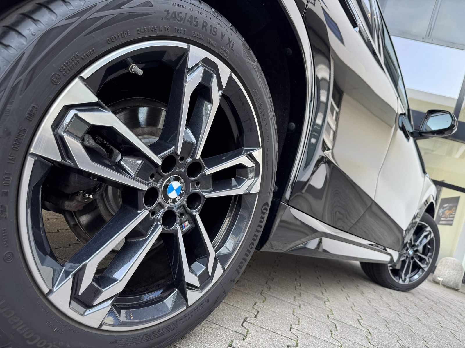 BMW X1 xDrive23i M Sport - Samsaru's Car Outlet