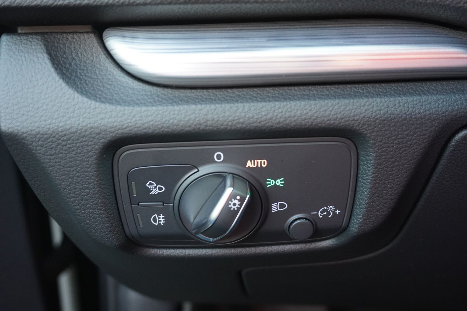 Audi A3 Sportback 40 e-tron sport S-Tronic - Samsaru's Car Outlet