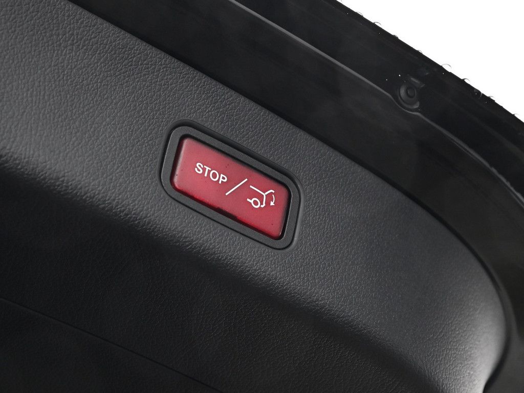 Mercedes-Benz GLC 220 d 4M AMG Line NIGHT HUD LED NAVI KAMERA