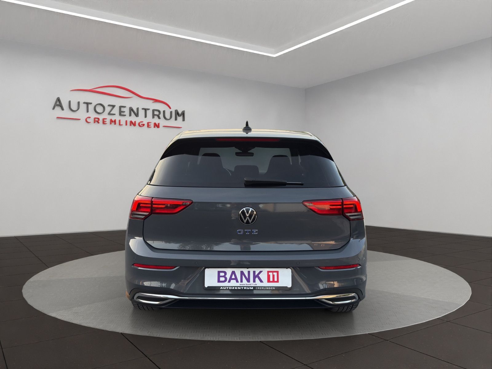 Volkswagen Golf VIII 1.4 TSI GTE DSG - Samsaru's Car Outlet