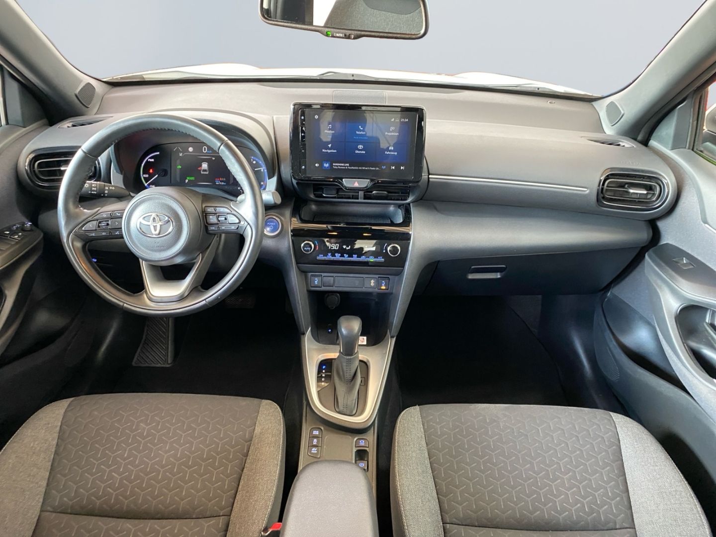 Toyota Yaris Cross Hybrid 1.5 Team D *Safety&Winter Pak