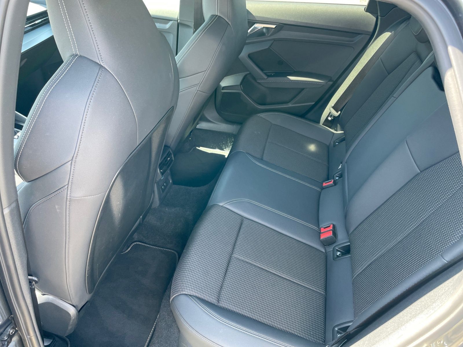 Audi A3 Sportback 30 TFSI S-Tronic S-Line - Samsaru's Car Outlet