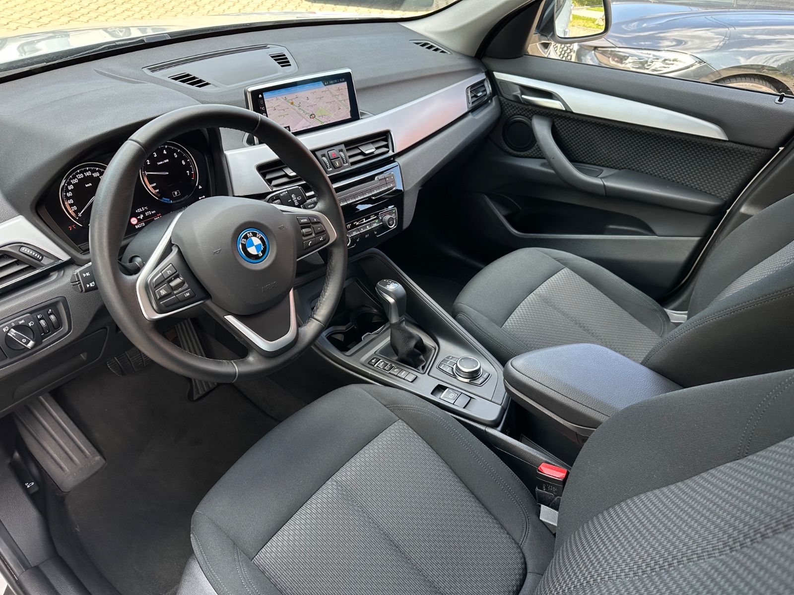 BMW X1 xDrive25e Aut. - Samsaru's Car Outlet