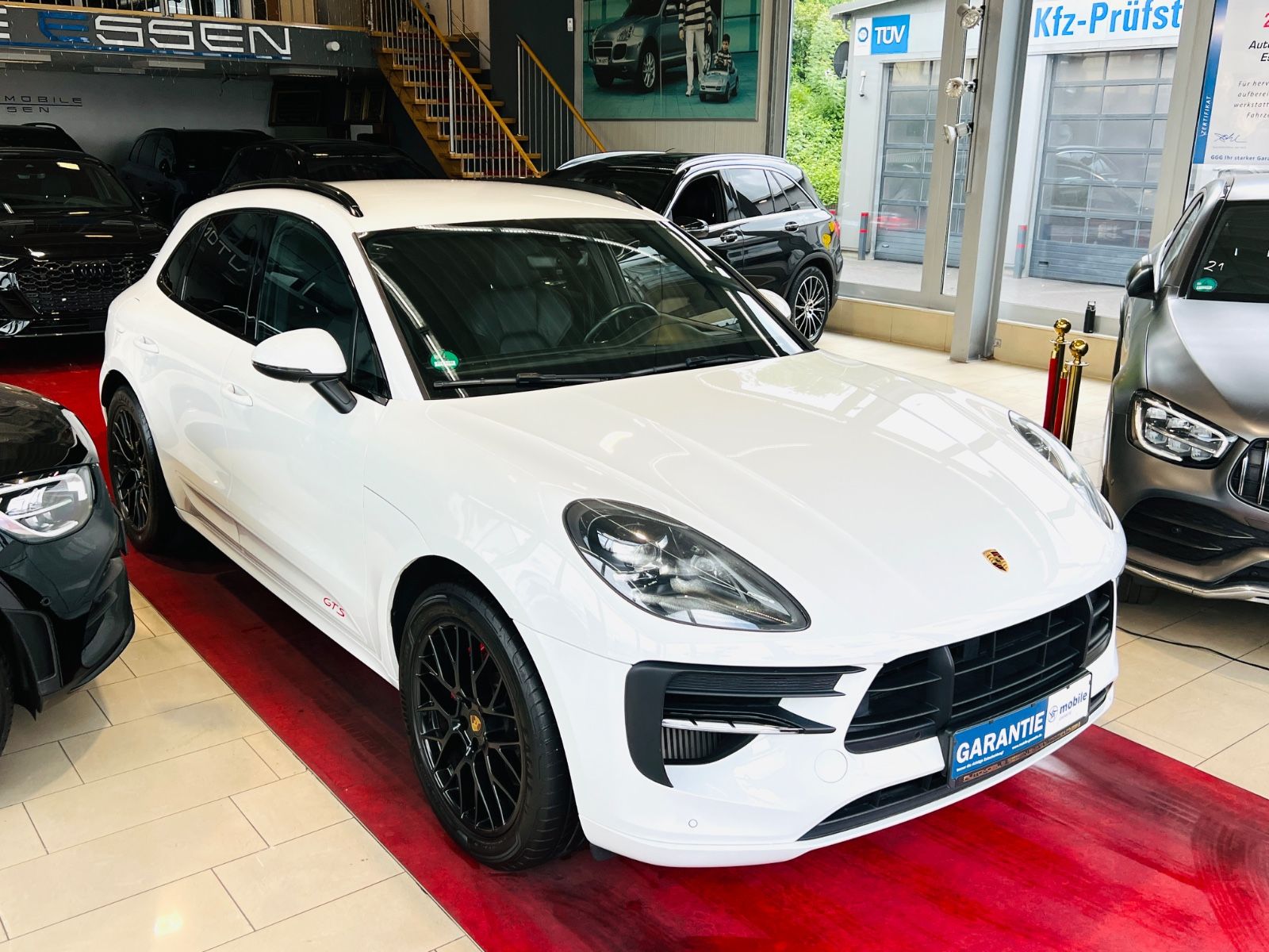 Porsche Macan GTS - Samsaru's Car Outlet