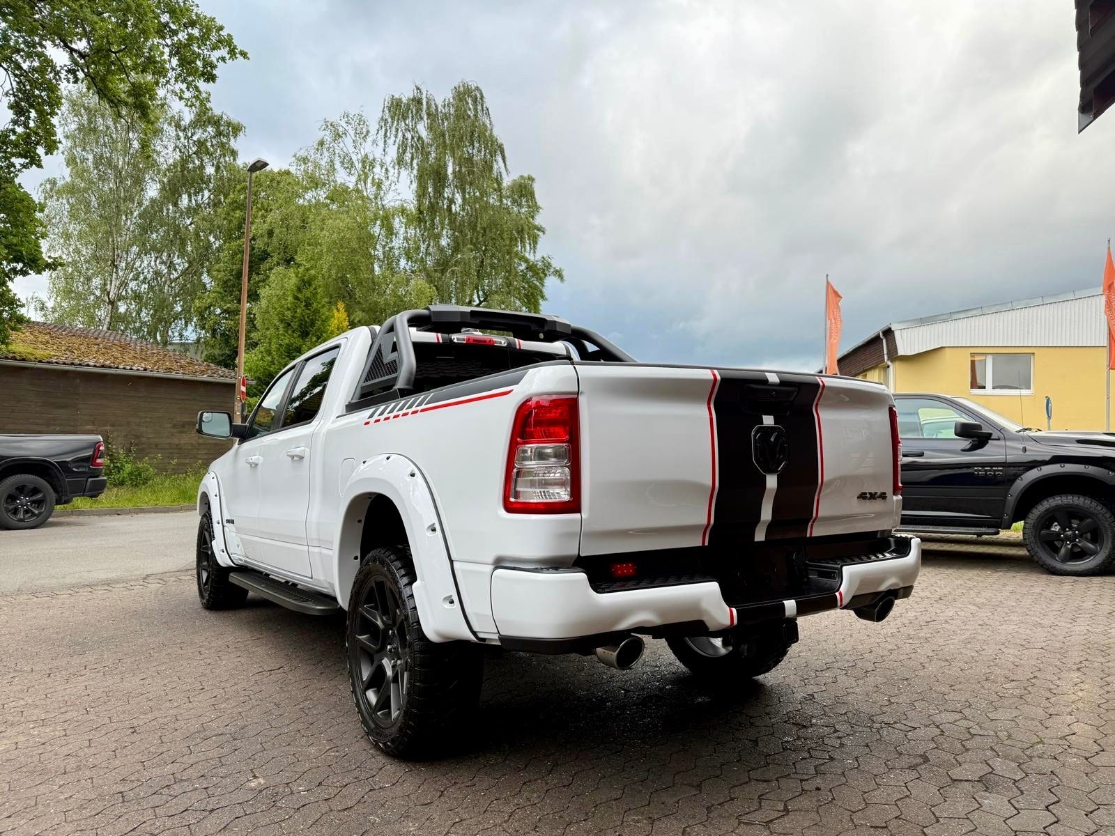 Dodge 5,7L*LPG*AHK*OFF-ROAD*BÜGEL*LONG BED*GARANTIE*