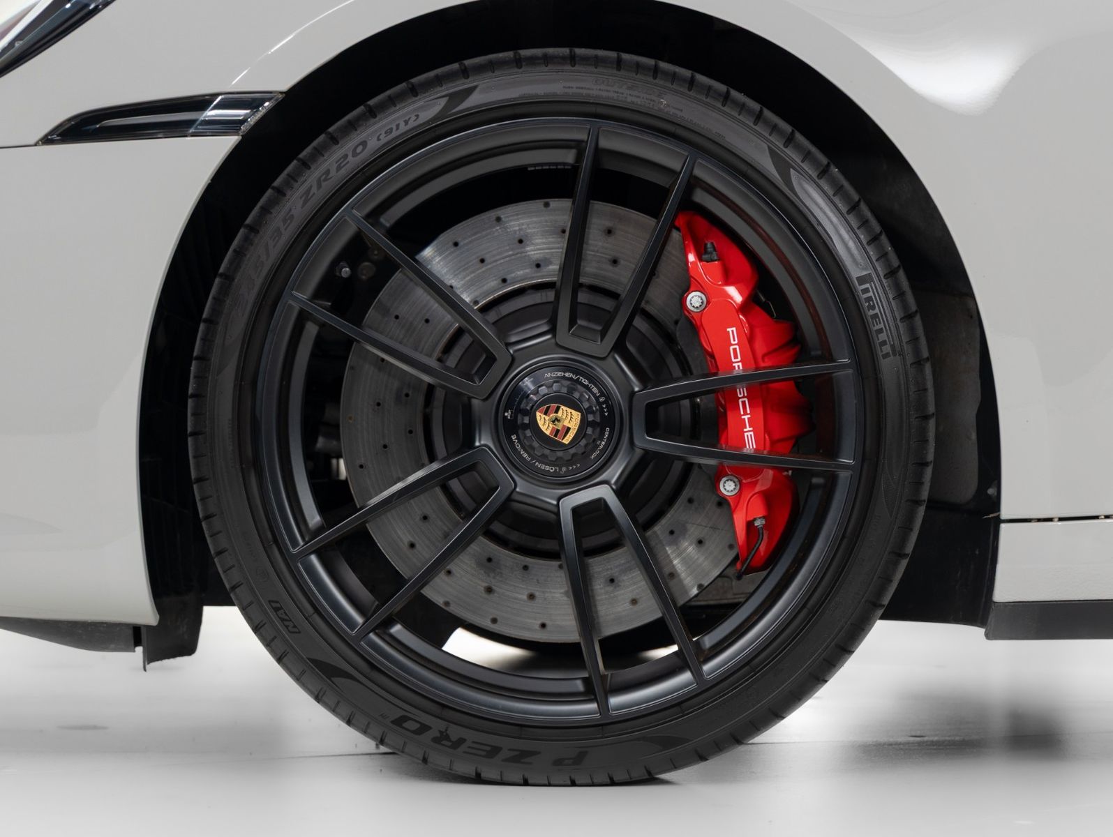 Porsche 911 Targa 4 GTS - Burmester - Hinterachslenkung