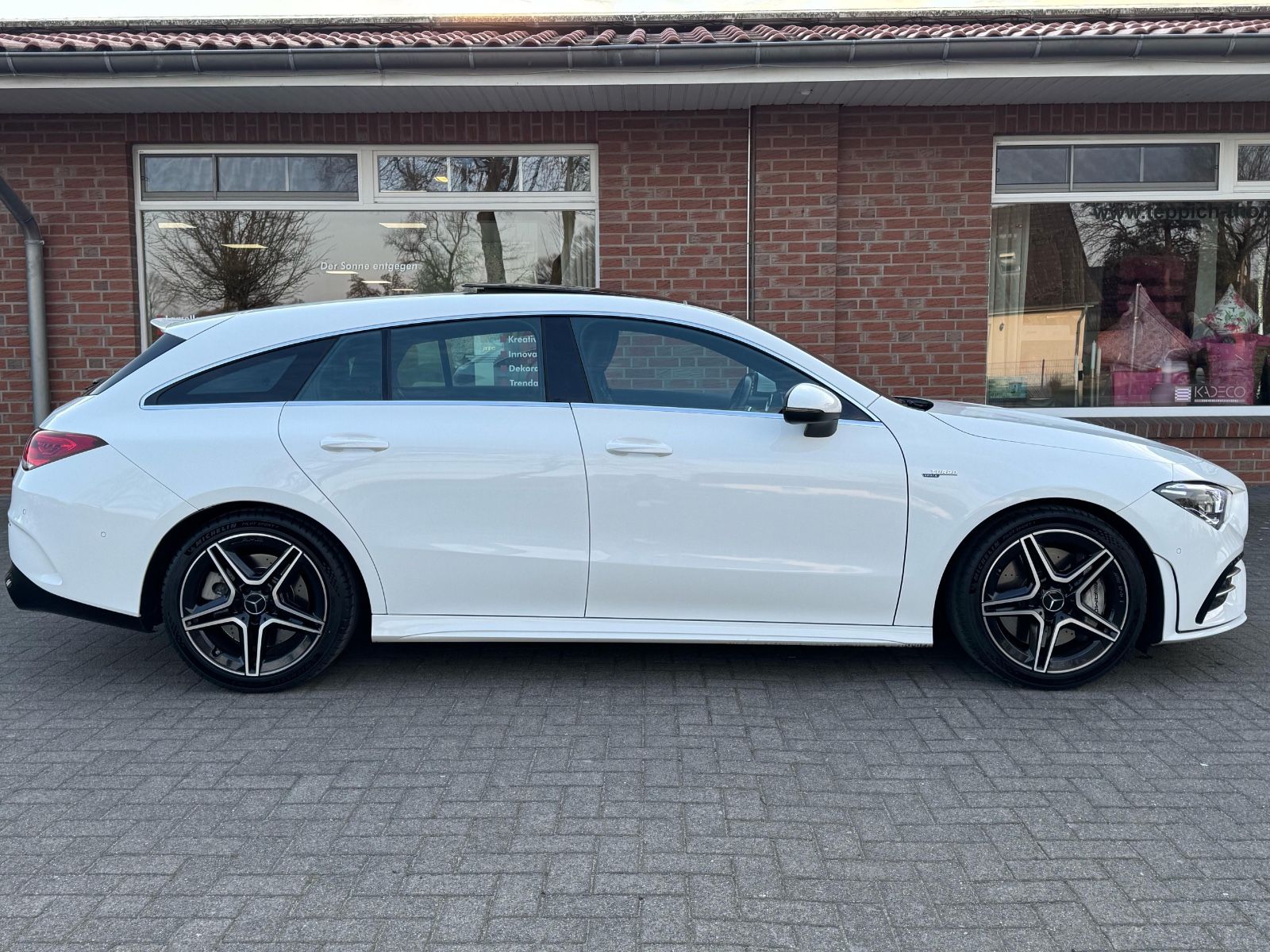Mercedes-Benz CLA 35 AMG 4M - Samsaru's Car Outlet