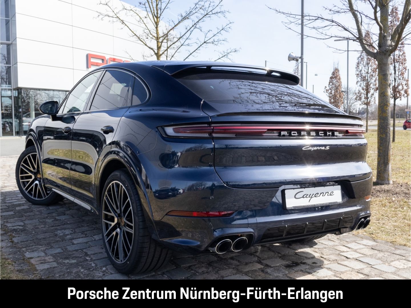 Porsche Cayenne S Coupe AHK Luftfeder HD-Matrix InnoDriv