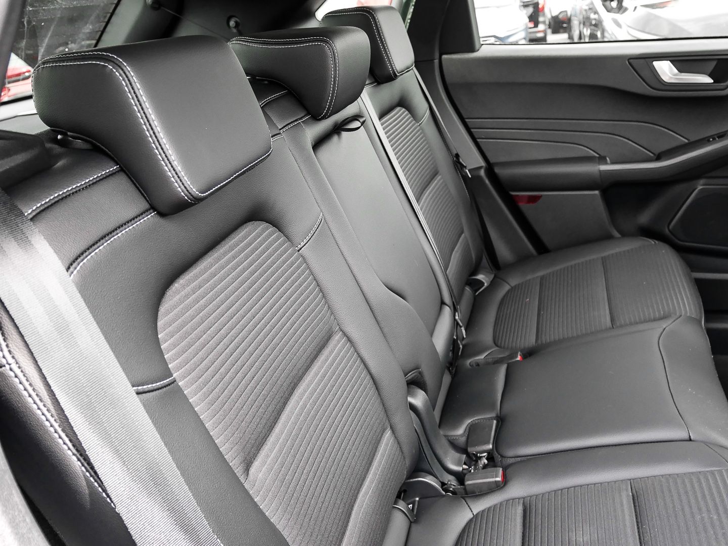 Ford Kuga Titanium X PHEV - Samsaru's Car Outlet