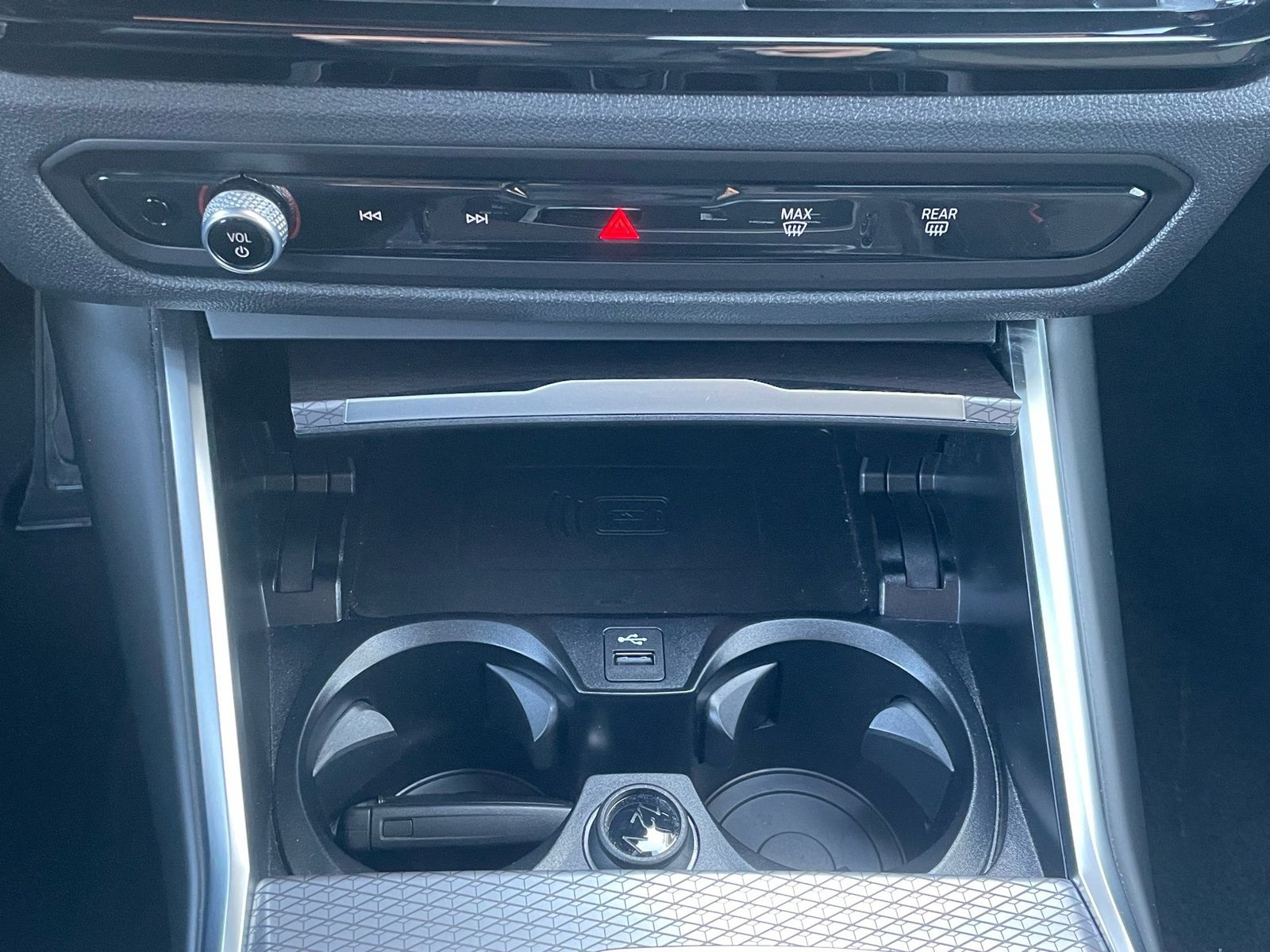 BMW 318i M Sport t Head-Up HiFi DAB LED