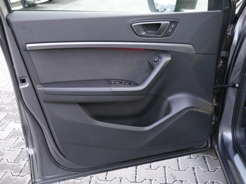 Seat Ateca 2.0 TDI FR 4Drive FACEL. STANDHZ LED AHK