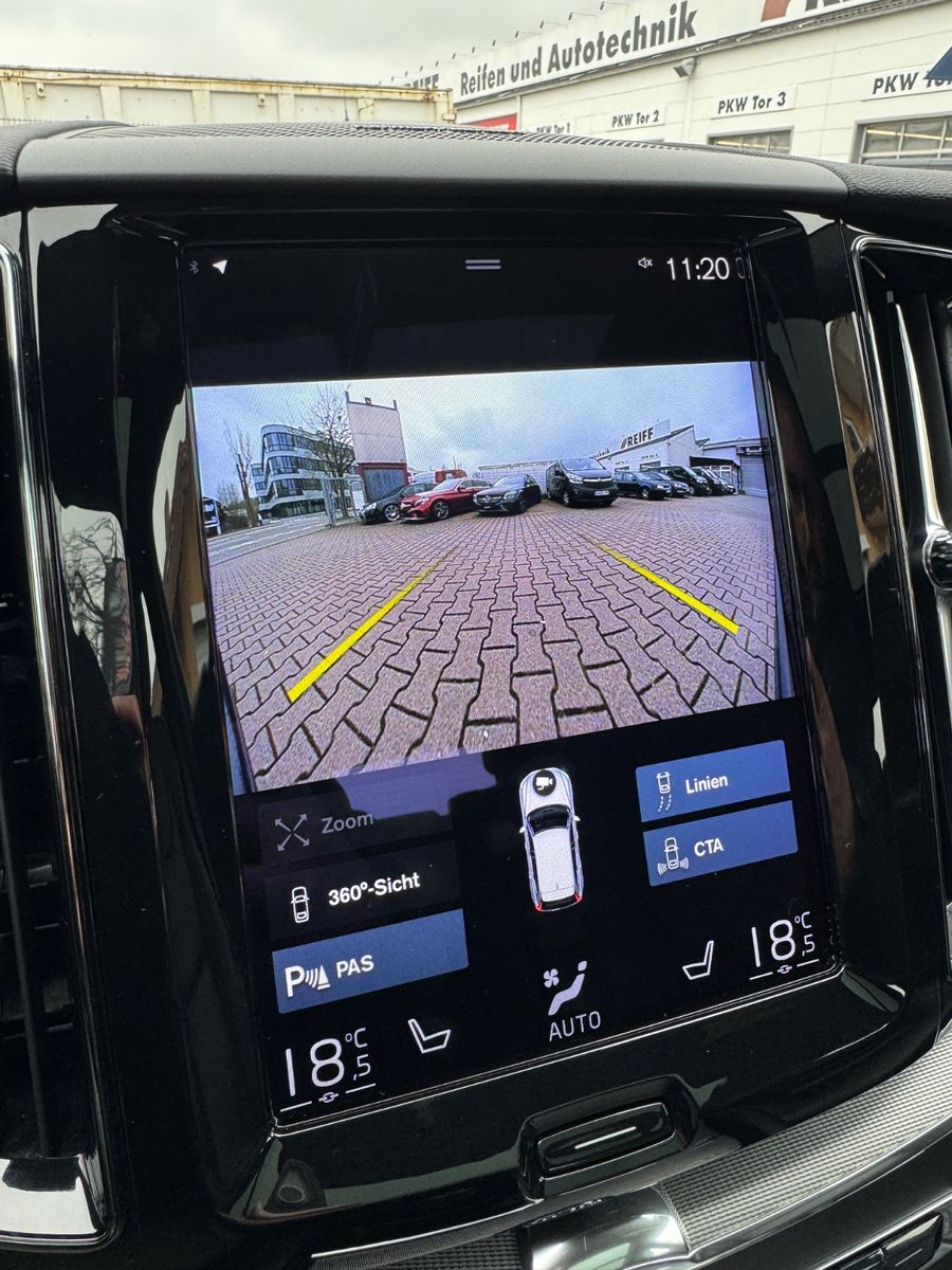 Volvo XC60 R Design AWD - Samsaru's Car Outlet